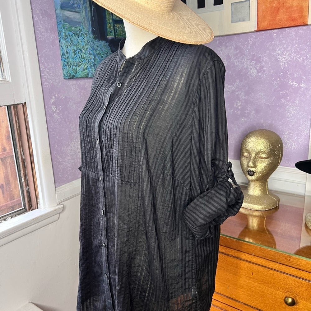 Charter Club SZ M Black Button Up Textured Blouse - Picture 3 of 9